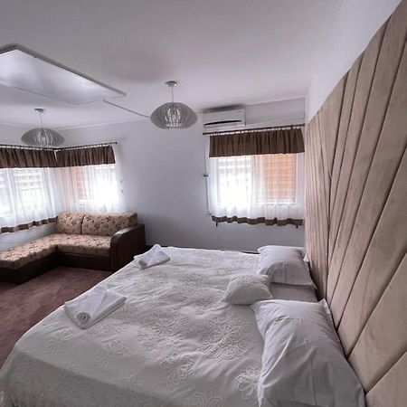 Apartelim Мэнэстиря-Гуморулуй Экстерьер фото